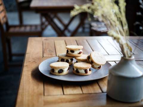 レーズンバターサンド